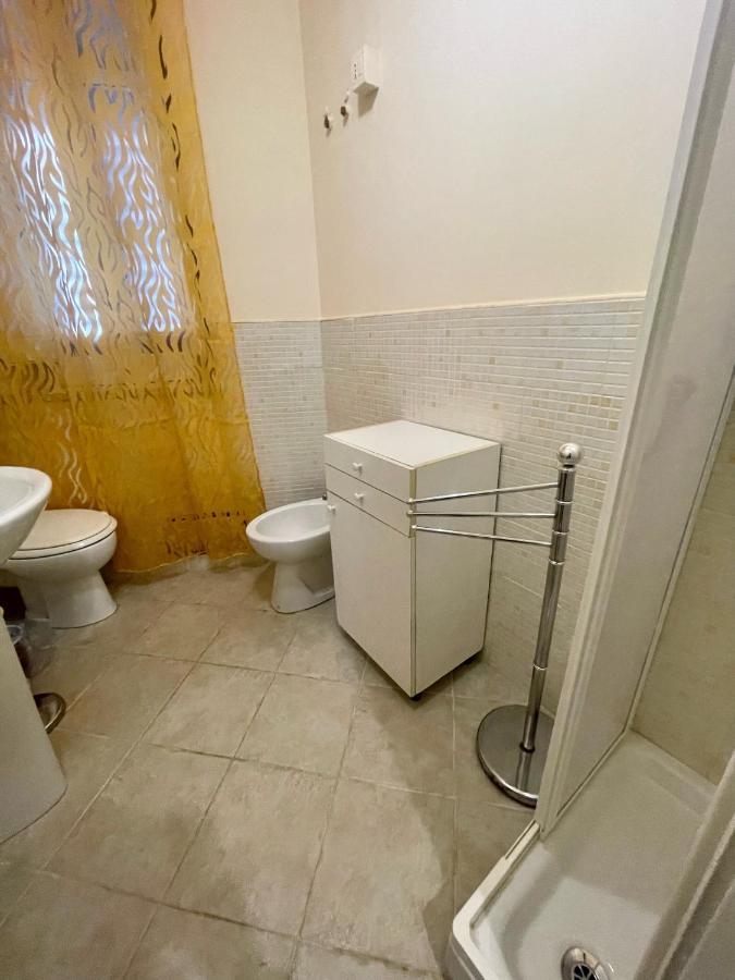 Apartament Dimora Di Maury A Due Passi Dai Trasporti E Da Ballaro Palermo Exterior foto