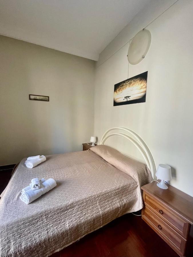 Apartament Dimora Di Maury A Due Passi Dai Trasporti E Da Ballaro Palermo Exterior foto