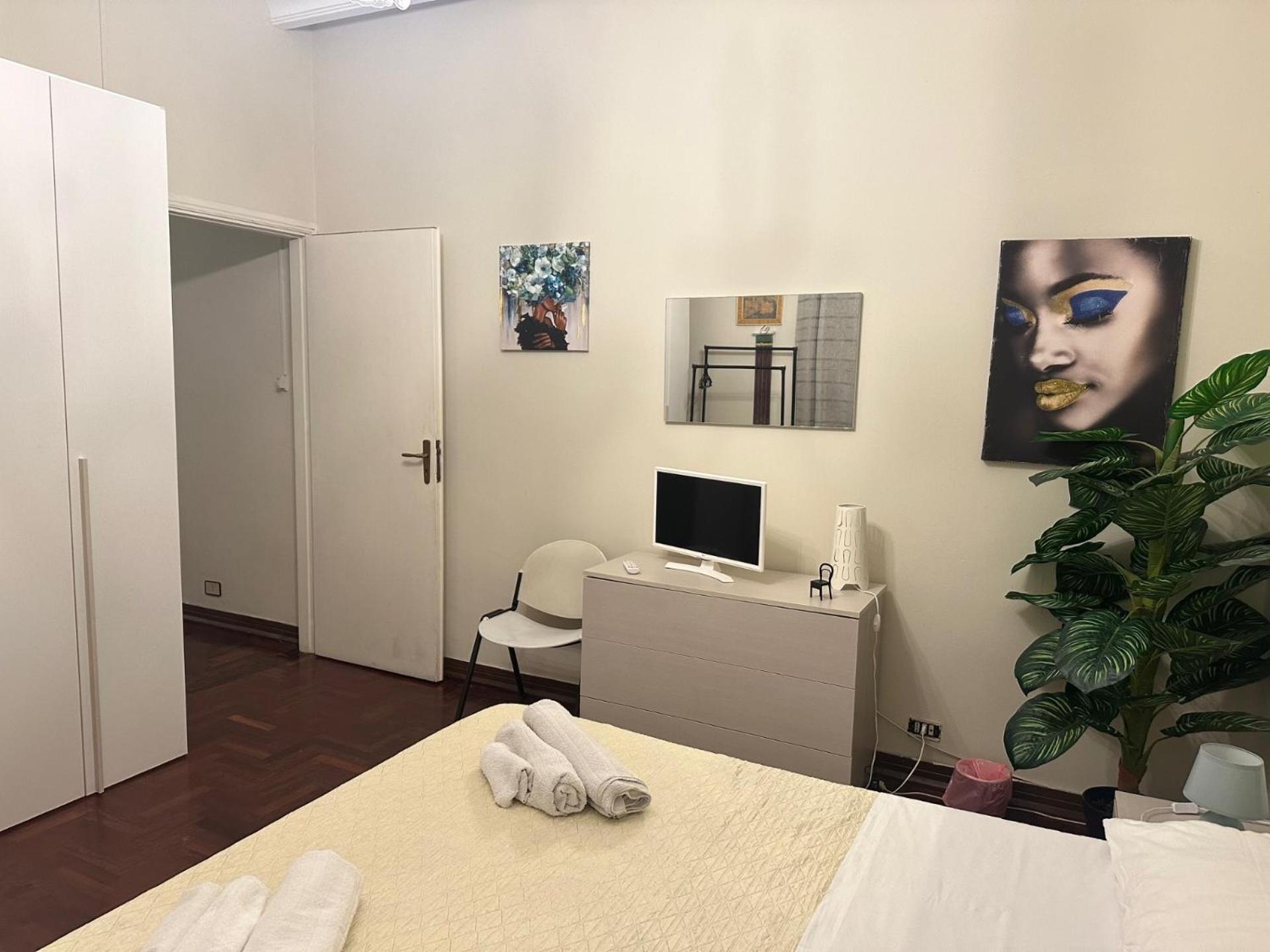 Apartament Dimora Di Maury A Due Passi Dai Trasporti E Da Ballaro Palermo Exterior foto